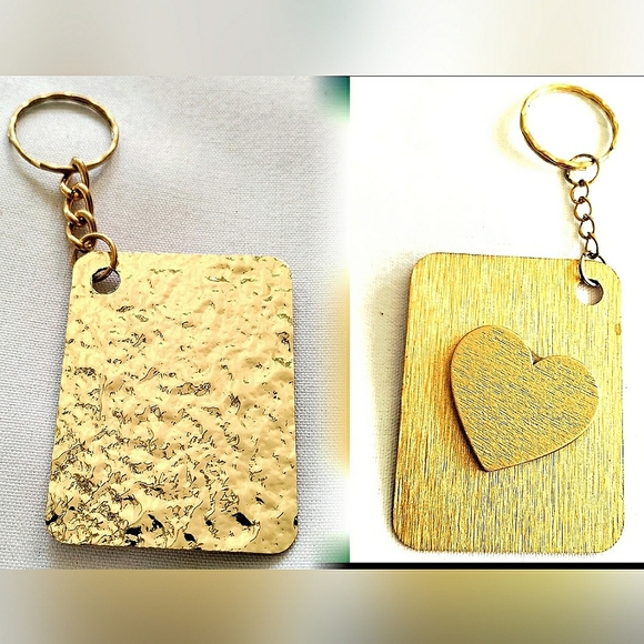 NEW Handmade Keychain Bag Tag! Gold Muro. Gold Wooden Heart. Unisex. - Picture 7 of 7